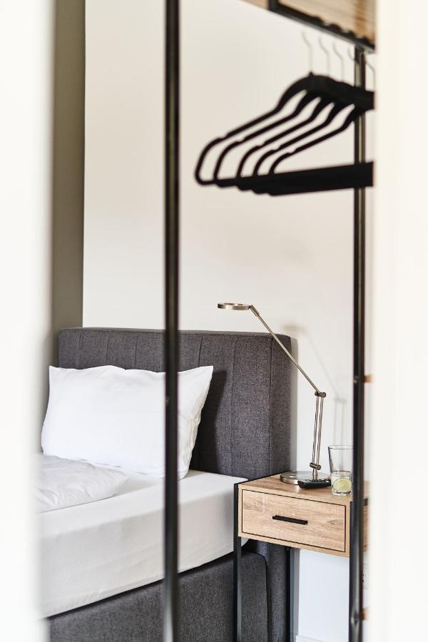 Primera Zimmer Mit Gemeinschaftsbad Singen Extérieur photo